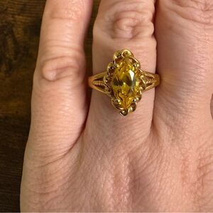 Marquise Citrine Ring Gold Tone Braided Design Size 8 Vintage Costume Jewelry